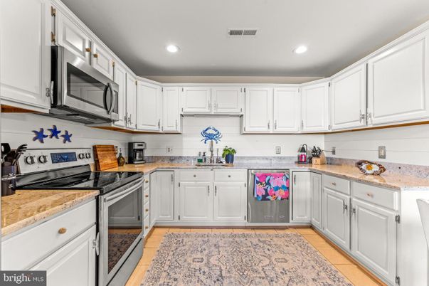 Interior, Kitchen, Recessed Lighting