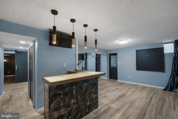 Interior, Kitchen, Pendant Lights, Recessed Lighting, Wood Texture Flooring