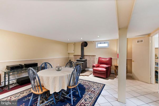 Dining room, Interior, Recessed Lighting