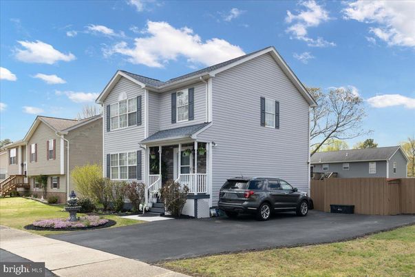 Exterior, Facade, Farmhouse