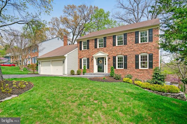 Detached Garage, Exterior, Facade, Brick Facade, Georgian