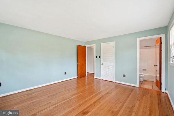 Bathroom, Empty room, Interior, Wood Texture Flooring