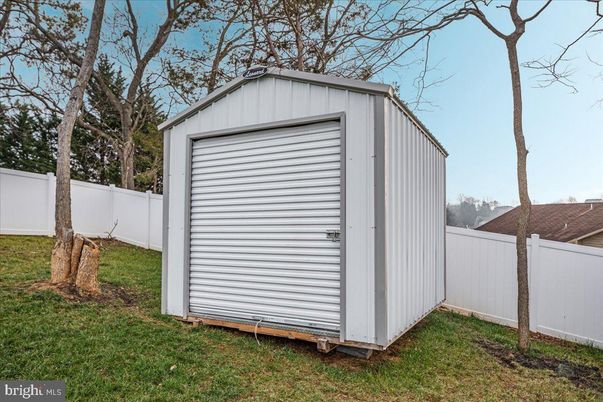 Detached Garage, Exterior