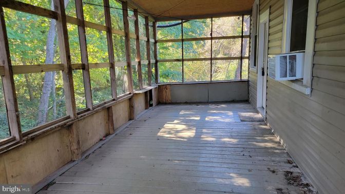 Interior, Sun Room, Wood Texture Flooring