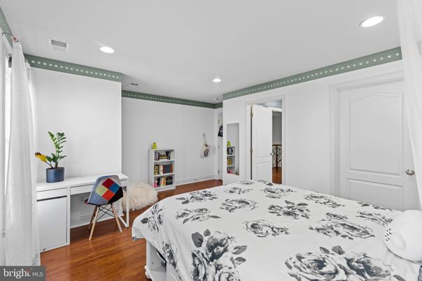 Bedroom, Home Office, Interior, Recessed Lighting, Wood Texture Flooring