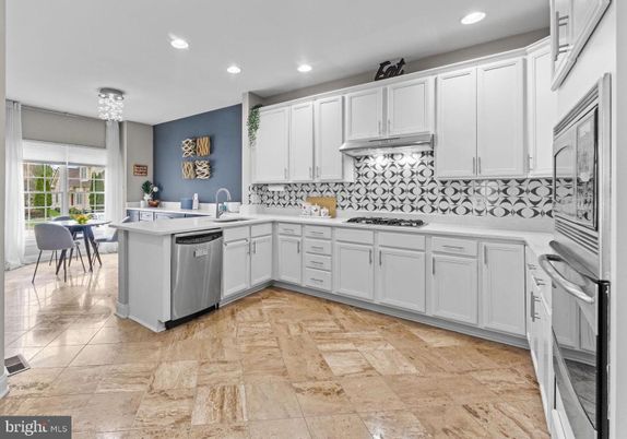 Dining room, Interior, Kitchen, Recessed Lighting
