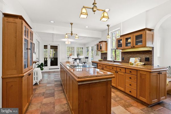 Dining room, Interior, Kitchen, Pendant Lights, Recessed Lighting