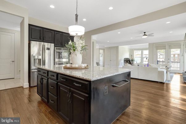 Interior, Kitchen, Living room, Pendant Lights, Recessed Lighting, Stainless Steel Appliances, Wood Texture Flooring