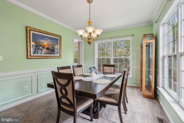 Chandelier, Dining room, Interior