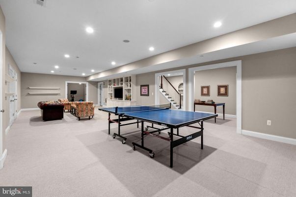 Game Room, Interior, Living room, Recessed Lighting