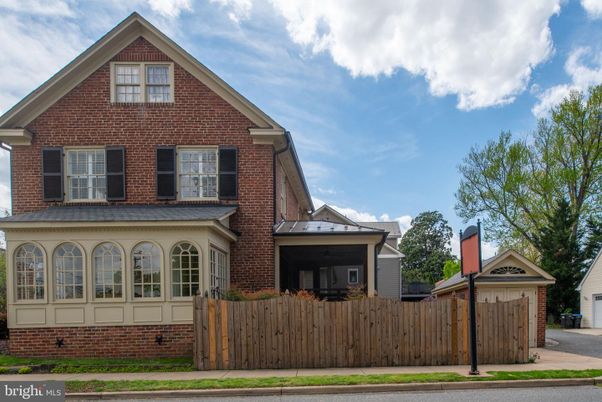Detached Garage, Exterior, Facade, Brick Facade, Brick Traditional