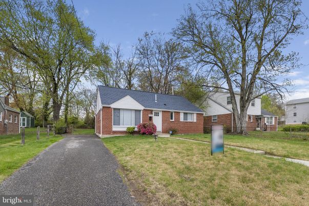 Backyard, Exterior, Facade, Brick Facade, Cape Cod