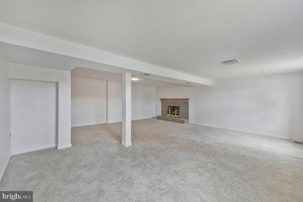 Empty room, Fireplace, Interior
