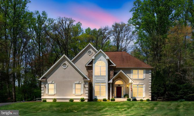Backyard, Exterior, Facade, Farmhouse