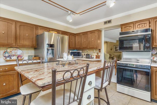 Interior, Kitchen, Stainless Steel Appliances