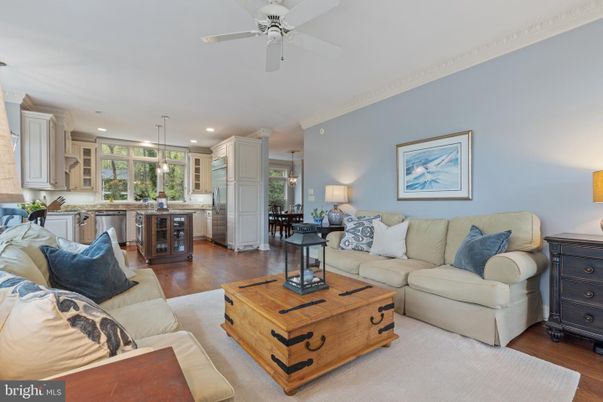Interior, Kitchen, Living room, Pendant Lights, Recessed Lighting, Wood Texture Flooring