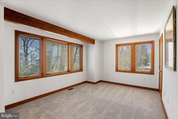 Empty room, Interior, Wooden Beams