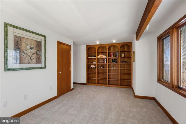 Empty room, Interior, Recessed Lighting, Wooden Beams