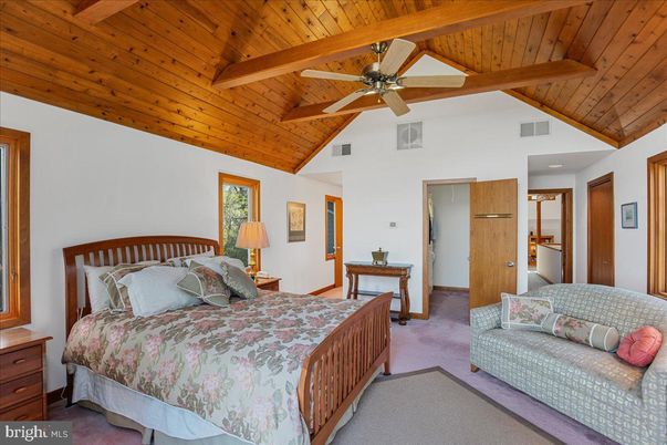 Bedroom, Interior, Wooden Beams, Wooden Ceilings