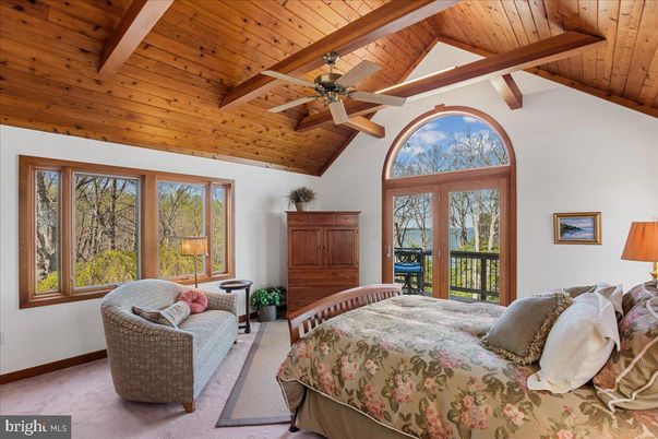Bedroom, Interior, Wooden Beams, Wooden Ceilings