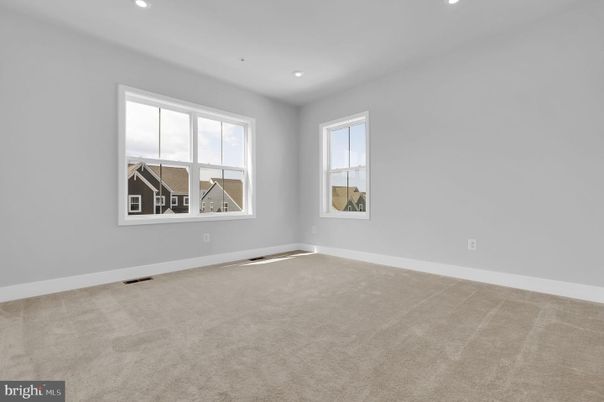 Empty room, Interior, Recessed Lighting