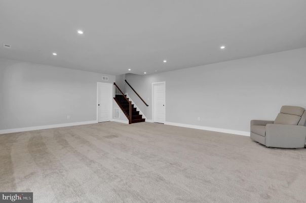 Empty room, Interior, Recessed Lighting