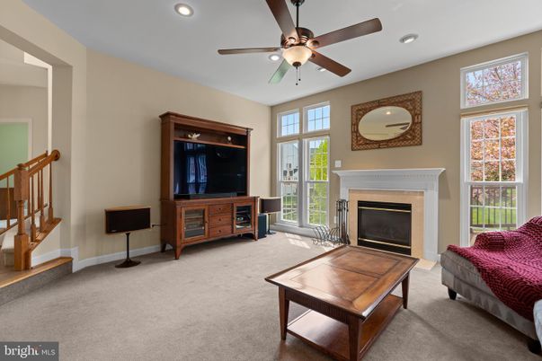 Fireplace, Interior, Recessed Lighting