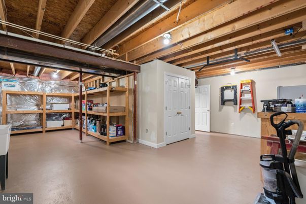 Garage, Interior, Wooden Beams, Wooden Ceilings