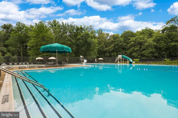 Exterior, Playground, Pool