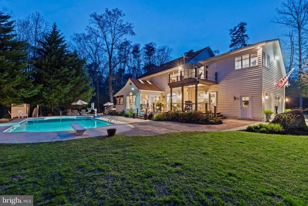 Backyard, Exterior, Pool