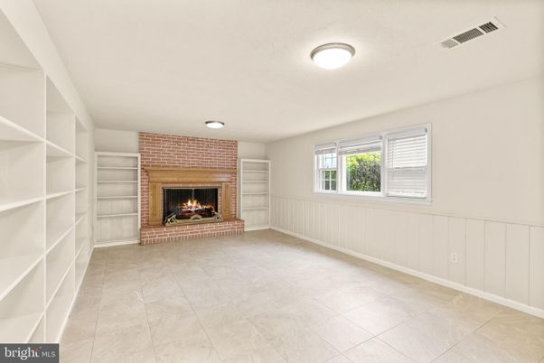 Empty room, Fireplace, Interior