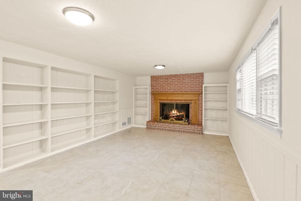Empty room, Fireplace, Interior