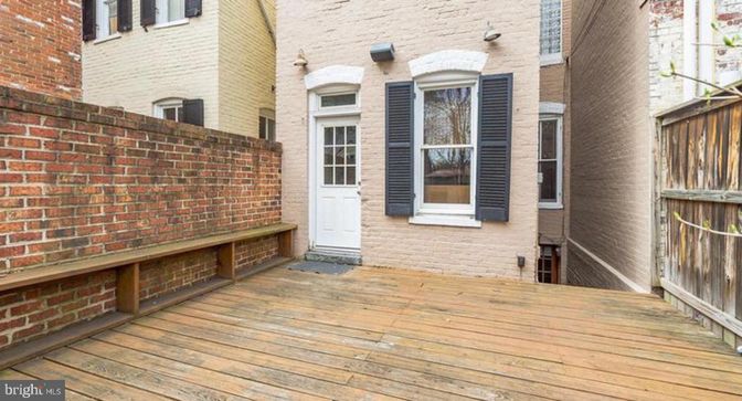 Exterior, Wood Texture Flooring
