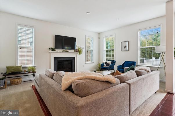 Fireplace, Interior, Living room, Recessed Lighting