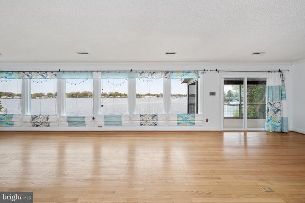 Empty room, Interior, Recessed Lighting, Water, Wood Texture Flooring