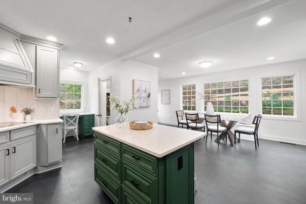 Dining room, Interior, Kitchen, Recessed Lighting