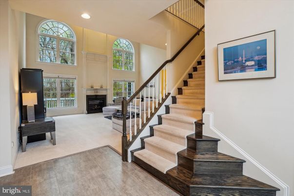 Fireplace, Interior, Recessed Lighting