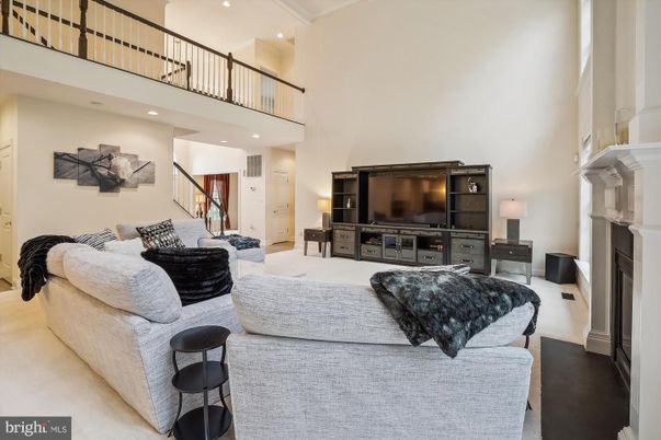 Fireplace, Interior, Living room, Recessed Lighting