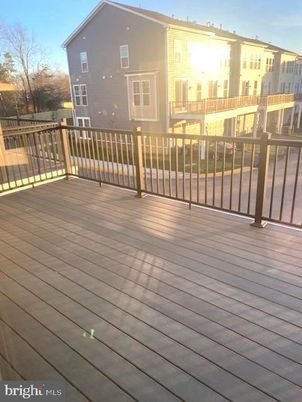 Exterior, Wood Texture Flooring
