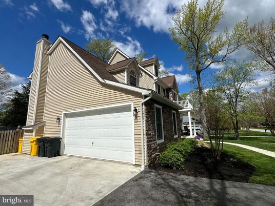 Attached, Exterior, Facade, Brick Facade, Cape Cod
