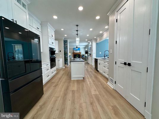 Interior, Kitchen, Pendant Lights, Recessed Lighting, Wood Texture Flooring