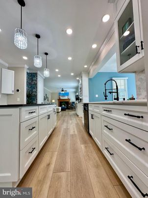 Interior, Kitchen, Pendant Lights, Recessed Lighting, Wood Texture Flooring