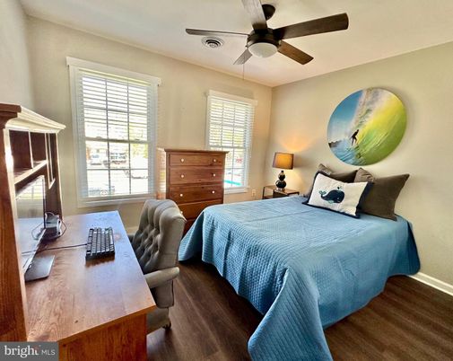 Bedroom, Home Office, Interior, Wood Texture Flooring
