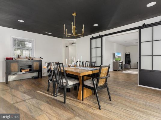 Chandelier, Dining room, Interior, Recessed Lighting, Wood Texture Flooring