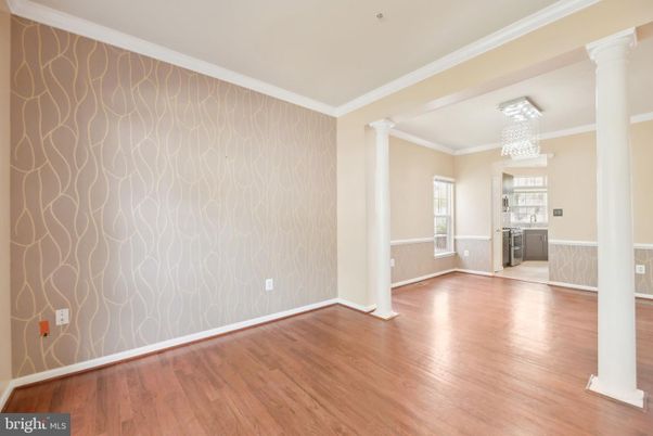Chandelier, Empty room, Interior, Wood Texture Flooring