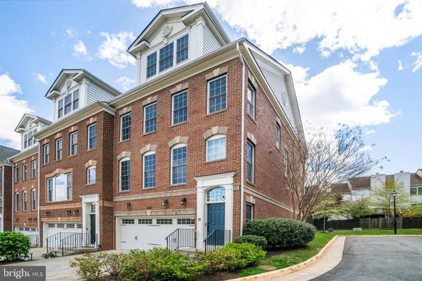 Attached, Exterior, Facade, Brick Facade, Rowhouse