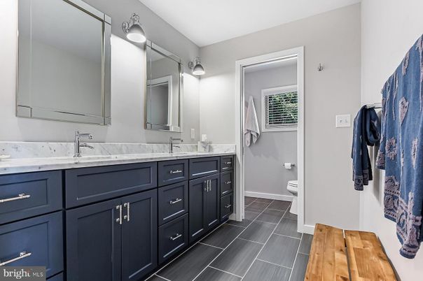 Bathroom, Dual Sink Vanities, Interior