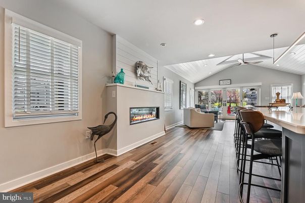 Fireplace, Interior, Living room, Pendant Lights, Recessed Lighting, Wood Texture Flooring