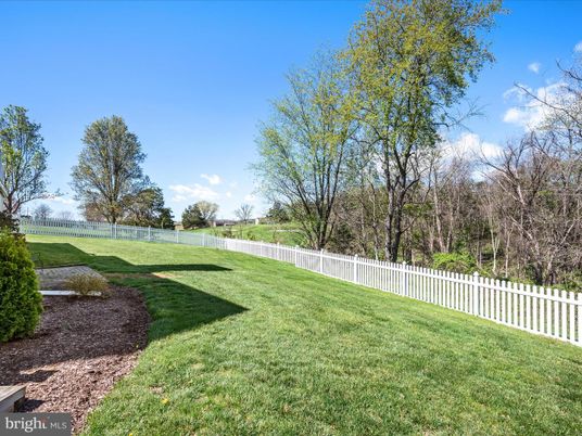 Backyard, Exterior, Lake