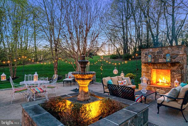 Exterior, Fireplace